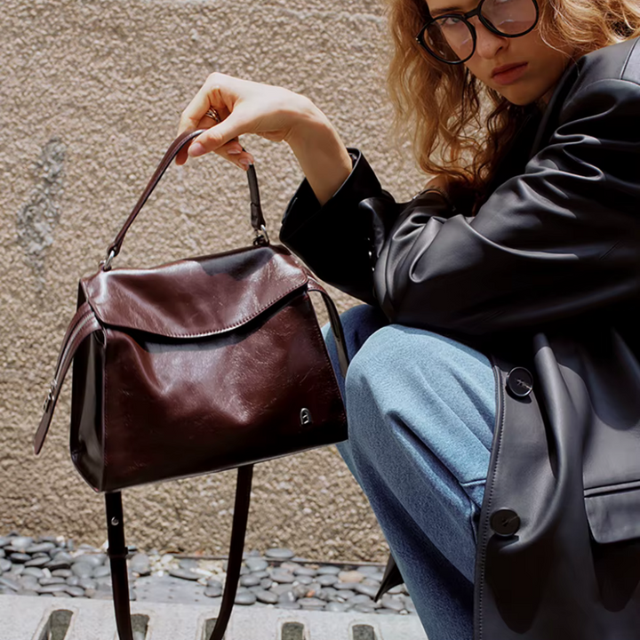 BOLSA-DE-COURO-FEMININA-SOPHIE-BROWN-02