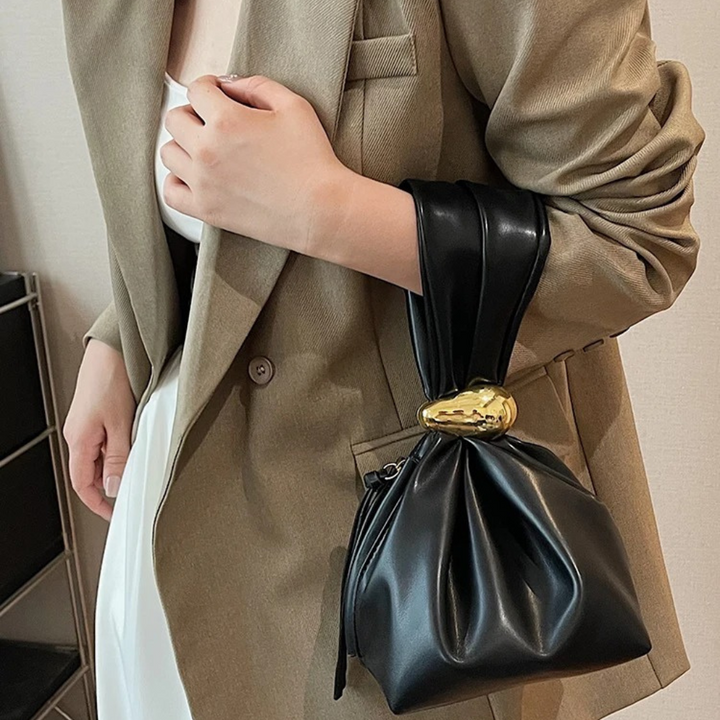 BOLSA-FEMININA-PEQUENA-DESIGN-PLISSADO-BLACK-02