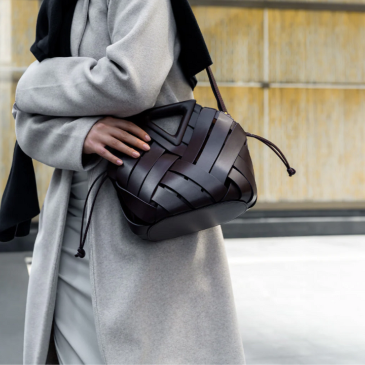 BOLSA-FEMININA-PEQUENA-MODELO-TRAMAS-02