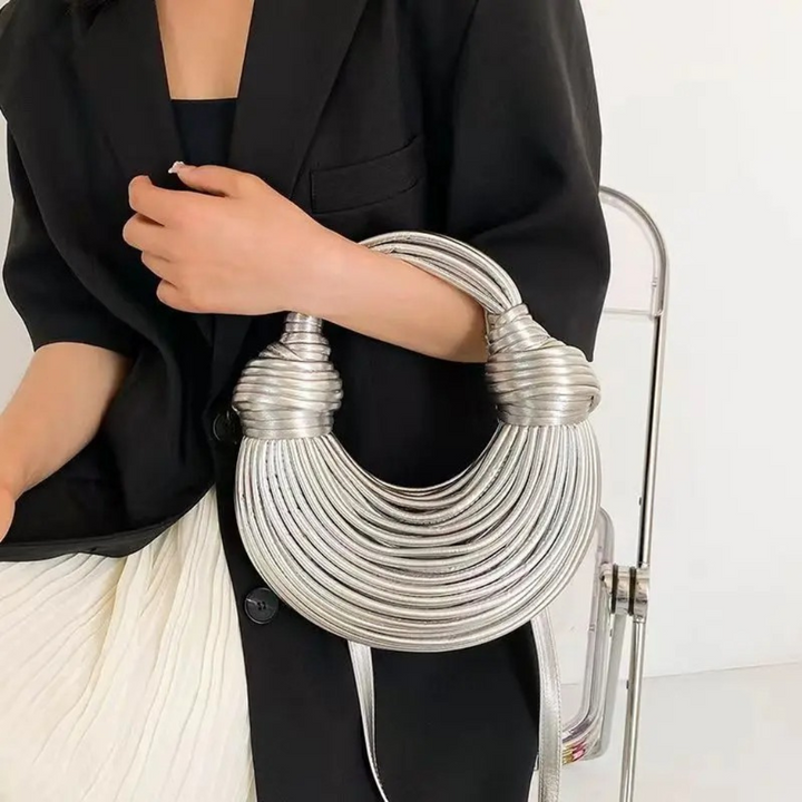 BOLSA-FEMININA-TRANSVERSAL-NOIR-07