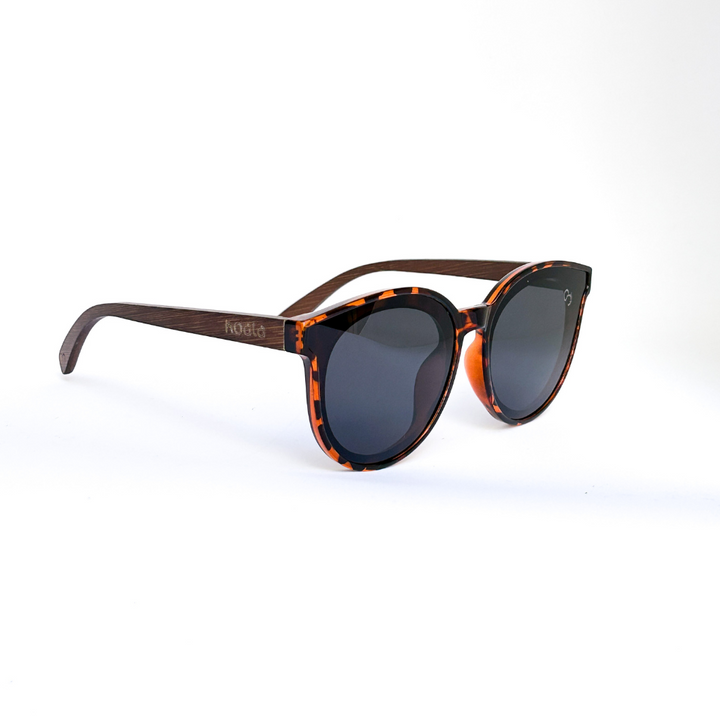 OCULOS-DE-SOL-FEMININO-REDONDO-EM-ACETATO-TARTARUGA-05