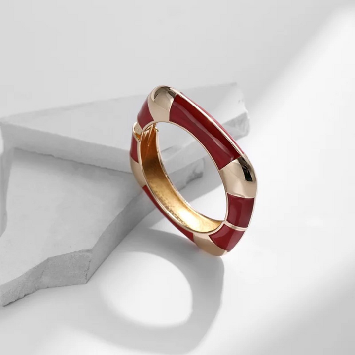 PULSEIRA-FEMININA-DOURADA-QUADRADA-02