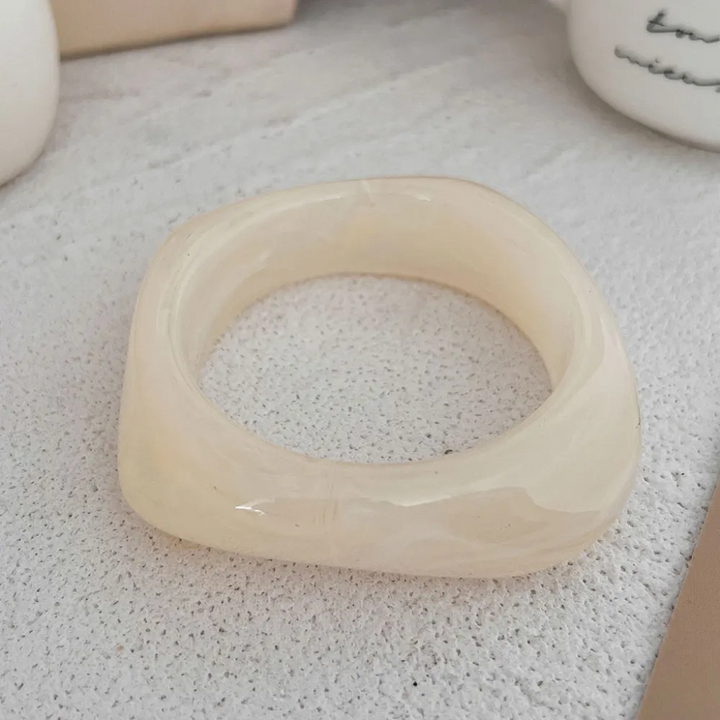 PULSEIRA-FEMININA-VINTAGE-OFF-WHITE-02